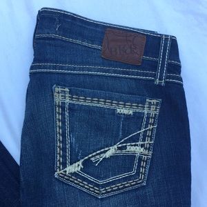 Buckle Jeans